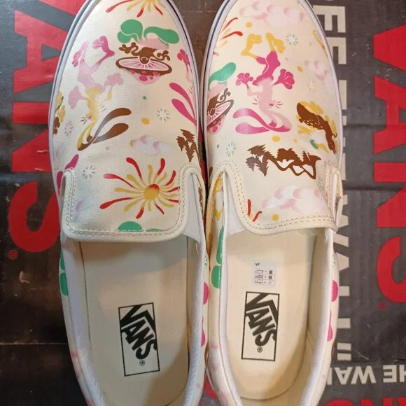 Vans Men's 11.5 Classic Slip On Get Outdoors Marshmallow White VN000BVZBPH